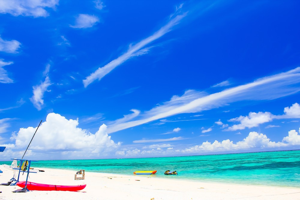 https___www.pakutaso.com_assets_c_2015_06_YMD96_bakansuokinawa20120729-thumb-1000xauto-17259